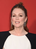 Julianne Moore mug #G1114866