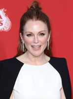 Julianne Moore longsleeve t-shirt #2872803