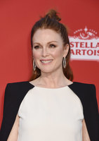 Julianne Moore longsleeve t-shirt #2872806