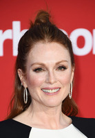 Julianne Moore Sweatshirt #2872831