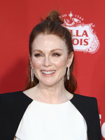 Julianne Moore Sweatshirt #2872838
