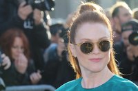 Julianne Moore Sweatshirt #3105399