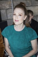 Julianne Moore Sweatshirt #3105452