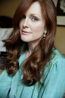 Julianne Moore Longsleeve T-shirt #3632712