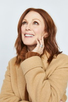 Julianne Moore mug #G2296871
