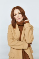 Julianne Moore Longsleeve T-shirt #3679626