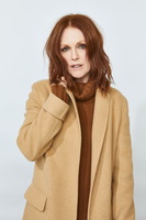 Julianne Moore Longsleeve T-shirt #3679631