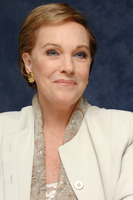 Julie Andrews t-shirt #2409945
