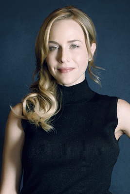 Julie Benz T-shirt
