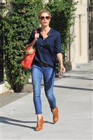 Julie Bowen longsleeve t-shirt #3033801