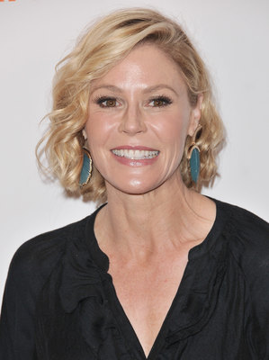 Julie Bowen posters