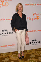 Julie Bowen hoodie #3286234