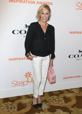 Julie Bowen posters