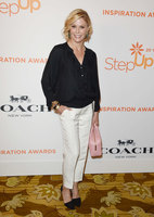 Julie Bowen Sweatshirt #3286243