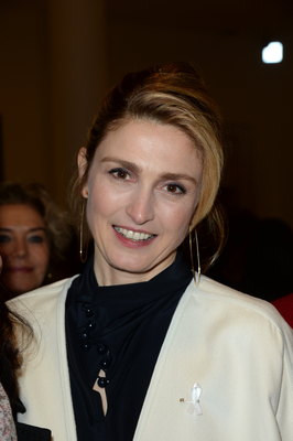 Julie Gayet posters
