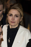 Julie Gayet longsleeve t-shirt #3116130