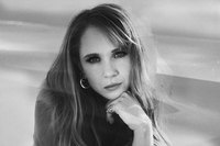 Juno Temple Longsleeve T-shirt #3673718