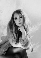 Juno Temple Longsleeve T-shirt #3673720