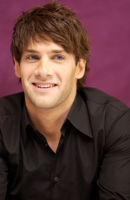 Justin Bartha posters