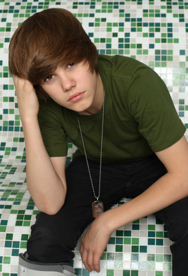 Justin Bieber Poster 2117042