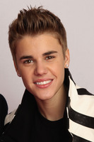 Justin Bieber Longsleeve T-shirt #2189091