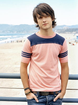 Justin Chatwin Poster 3669837