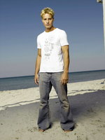 Justin Hartley Longsleeve T-shirt #2208593