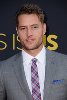 Justin Hartley Longsleeve T-shirt #2740540