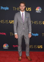 Justin Hartley mug #G982654