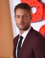 Justin Hartley Longsleeve T-shirt #2824543