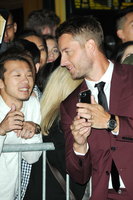Justin Hartley Longsleeve T-shirt #2824555