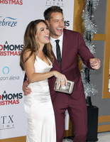 Justin Hartley Longsleeve T-shirt #2824582
