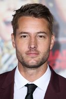 Justin Hartley Longsleeve T-shirt #2824700