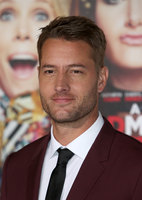 Justin Hartley Longsleeve T-shirt #2824706