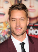 Justin Hartley Longsleeve T-shirt #2824727