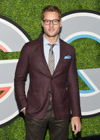Justin Hartley Sweatshirt #2928890