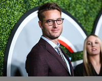 Justin Hartley longsleeve t-shirt #2928906