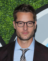 Justin Hartley longsleeve t-shirt #2928911