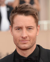 Justin Hartley Sweatshirt #2963028