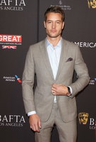 Justin Hartley Longsleeve T-shirt #2963097