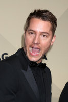 Justin Hartley longsleeve t-shirt #2963101