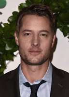 Justin Hartley Longsleeve T-shirt #3254068