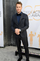 Justin Hartley mug #G2356386