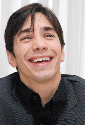Justin Long puzzle 2249550