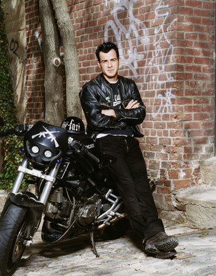 Justin Theroux Poster 2212006