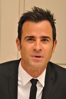Justin Theroux Longsleeve T-shirt #2491933
