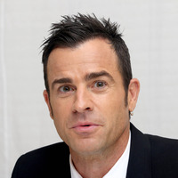 Justin Theroux Longsleeve T-shirt #2519346