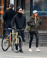 Justin Theroux Longsleeve T-shirt #3247565