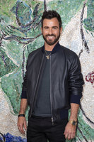 Justin Theroux Longsleeve T-shirt #3306630