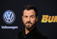 Justin Theroux Longsleeve T-shirt #3750631